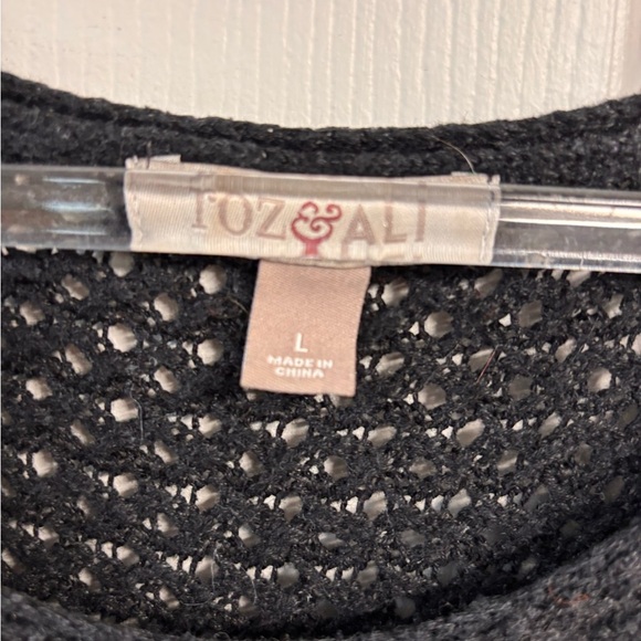 Roz & Ali Black Sleeveless Shell Blouse - Size L - Picture 2 of 6